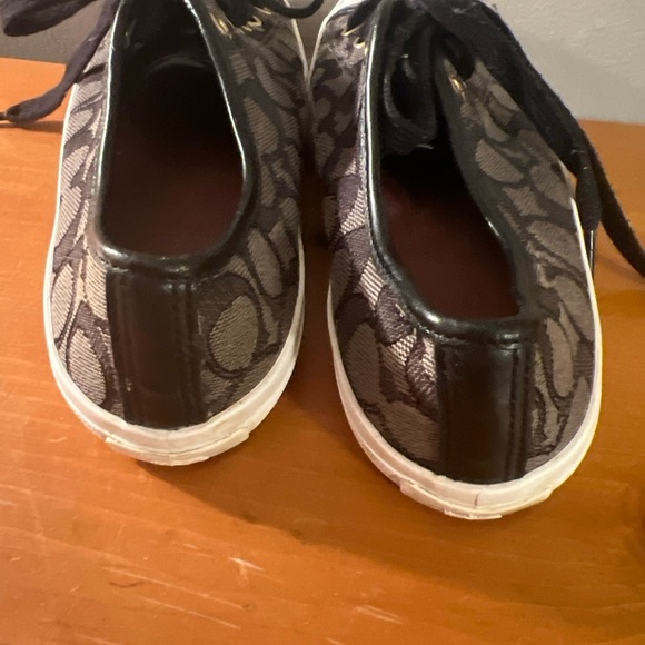 Coach Empire Black Tennis Shoes/Sneakers - Mismatched Size (6.5 Right/7 Left) - Picture 4 of 11